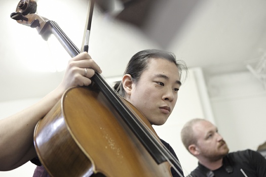 Solme Hong, cello, and Sha © Sonja Werner Fotografie