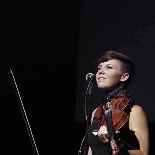 Sarah Neufeld, violin, composer © Sonja Werner Fotografie