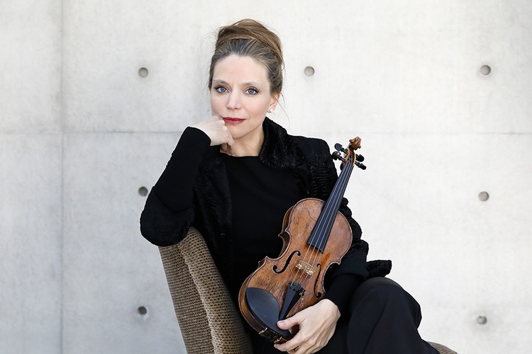 Franziska Pietsch, violin © Sonja Werner Fotografie