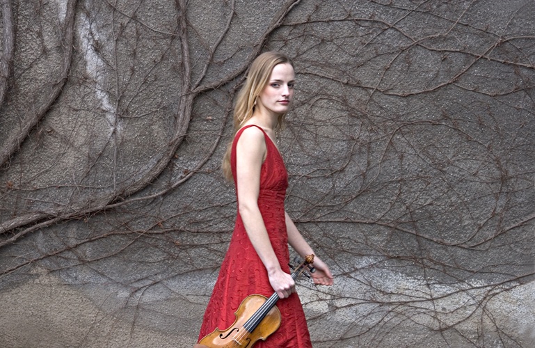 Laura Zarina, violin © Sonja Werner Fotografie