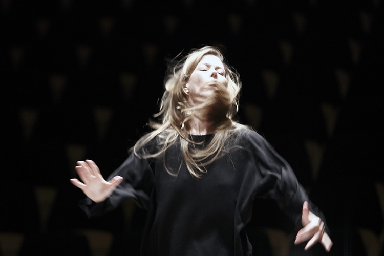 Barbara Hannigan, conductor, singer © Sonja Werner Fotografie